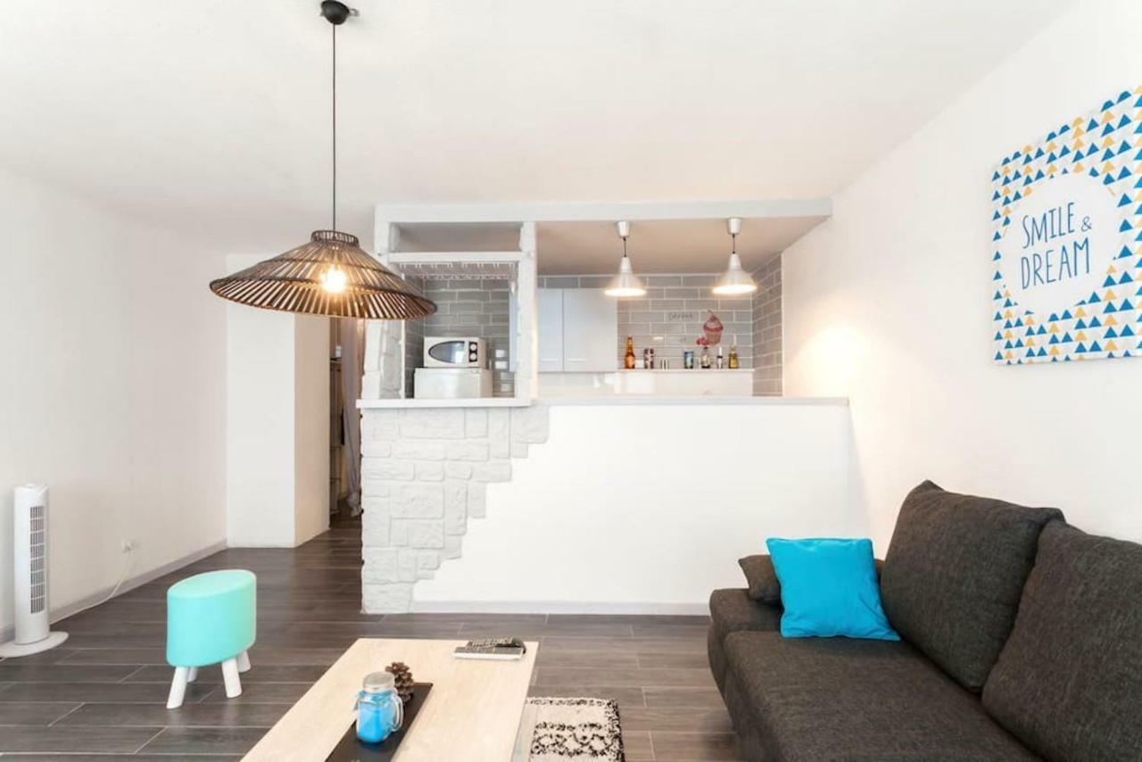 Appartement Le St Roch Montpellier Bagian luar foto
