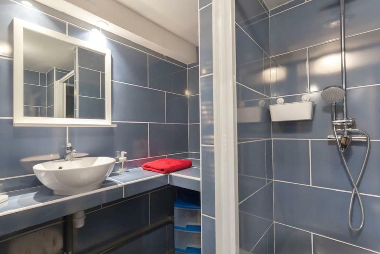 Appartement Le St Roch Montpellier Bagian luar foto